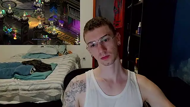 SweetGoodBoy22 live sex cam