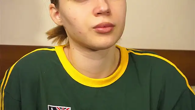 RoslynArcuo's cam snapshot