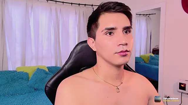 Chris_Maddox's cam snapshot