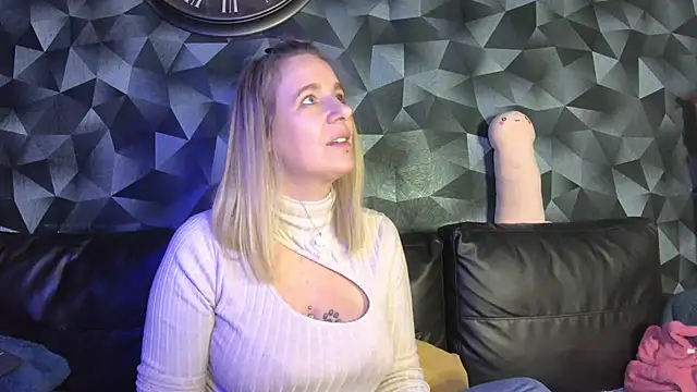 Delichieuse5's cam snapshot