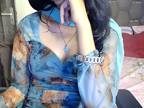 CUTE_princess_143's cam snapshot