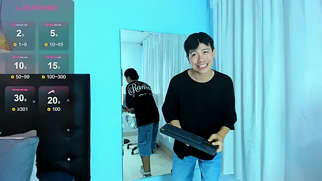 Abraham_horny18's cam snapshot