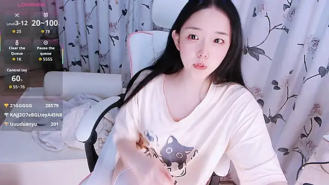 Niannian- live sex cam