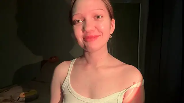 EmiIyKitty's cam snapshot