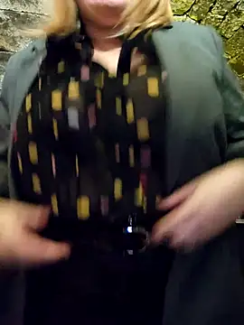 lady_charlyne live sex cam