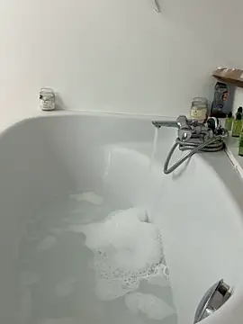 lola_tentatiion's cam snapshot