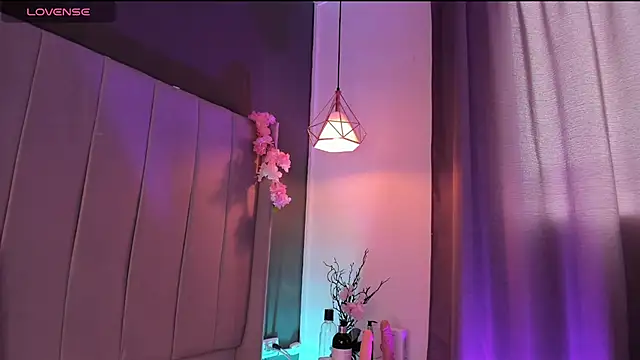 valeria_rouse28's cam snapshot