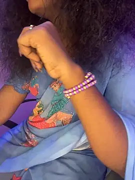 Hey___Seetha's cam snapshot