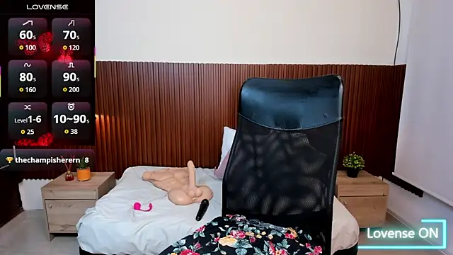 chanel_brunette's cam snapshot