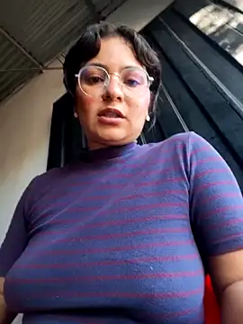 Lily-o's cam snapshot