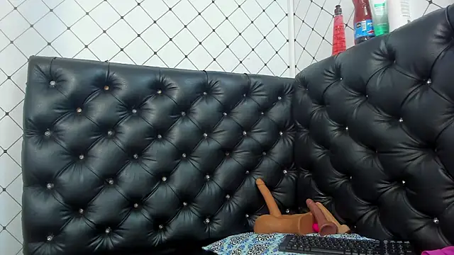 EMMA_SANTANA's cam snapshot