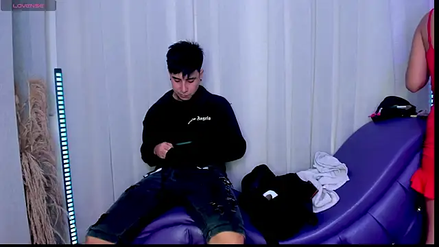 Yourslust_'s cam snapshot