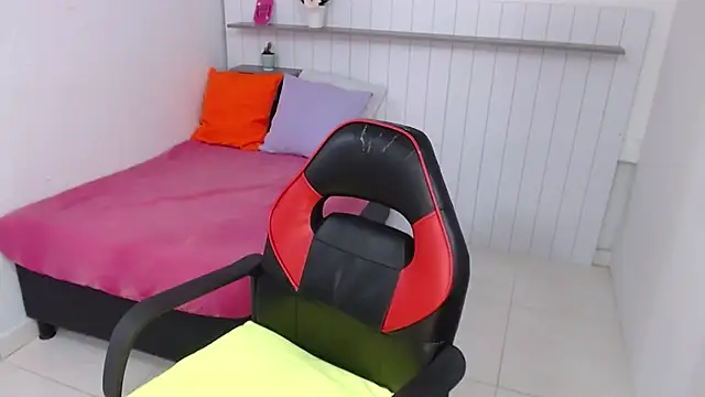 Ivonny_Hot's cam snapshot