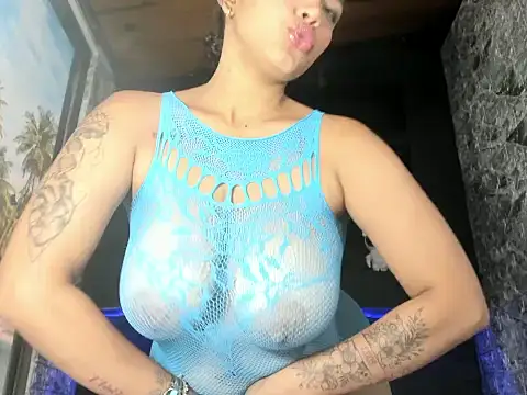 NayaScarlet's web cam