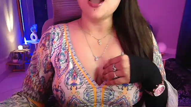 Mitikaa live sex cam
