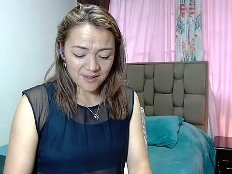 PenelopeMist's cam snapshot