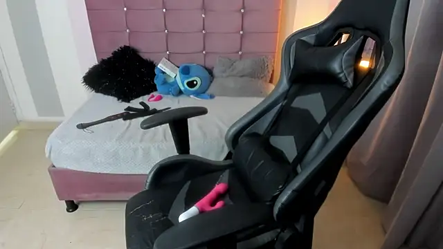 Wanda_sg's cam snapshot