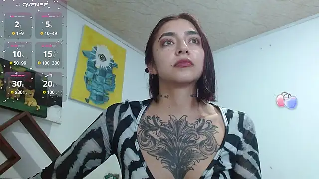 ZoeBakers_'s cam snapshot