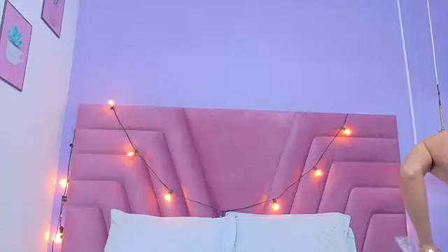 Beautifulskinny18's cam snapshot