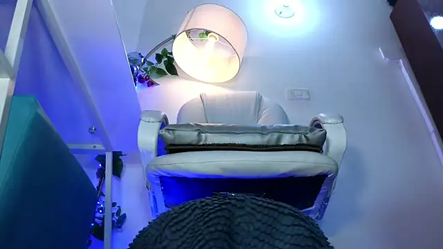 SUZZET_22's cam snapshot