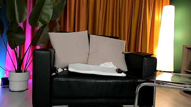 RussianBonita's web cam