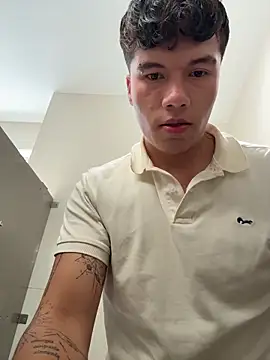 Logan_smith1 live sex cam