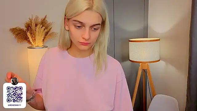 AdameShoyer's cam snapshot