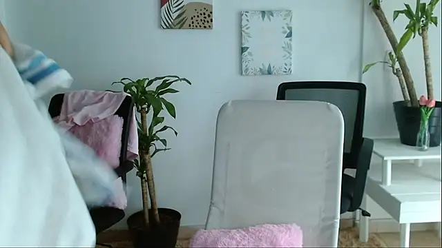 lana_rousse01's cam snapshot