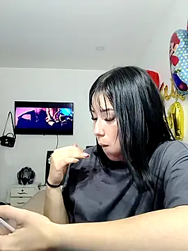 hot-shaved-baby's cam snapshot