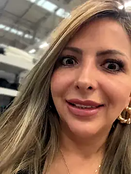 _Abril-Office1 live sex cam