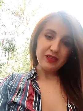 Alyah_1-2's cam snapshot