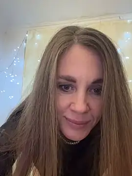 LucieMack's cam snapshot