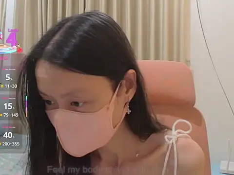 Lil-Cherries live sex cam