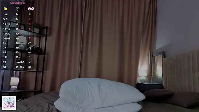 AngelenaCrittendon live sex cam