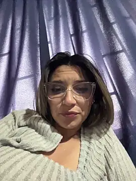 Isabella_Varella live sex cam