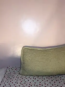 Jumanaa's cam snapshot