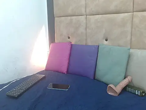 Lucidolls's cam snapshot