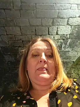 lady_charlyne's cam snapshot