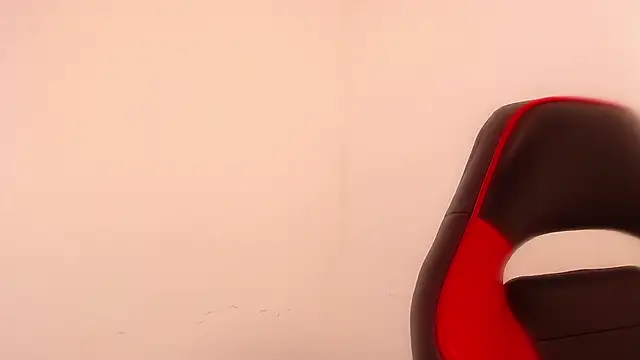 HarleyQueen_Robbie's cam snapshot