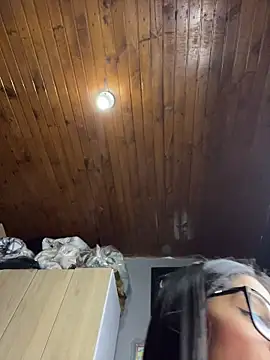 charlotte_stevenss_'s cam snapshot