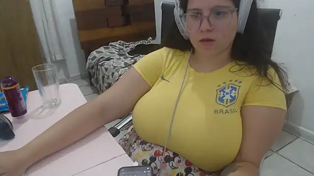 isanhaiaka's cam snapshot