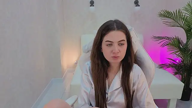 Lilia_Crown's cam snapshot