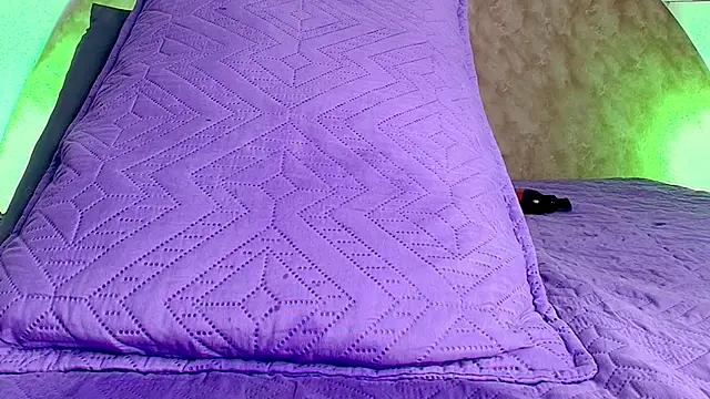 anisha_x's cam snapshot