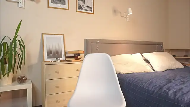 little_ollie's cam snapshot