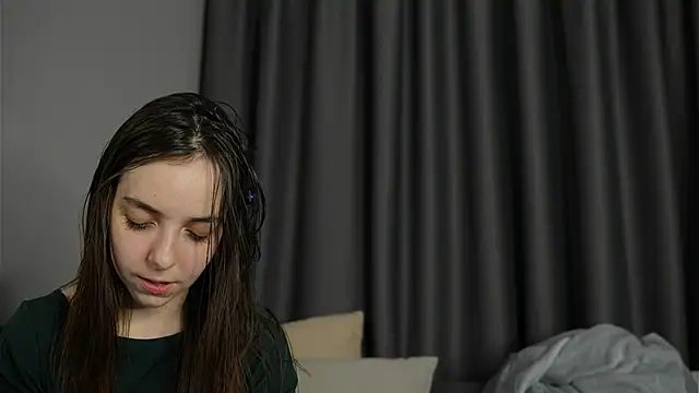 GenovesDi live sex cam