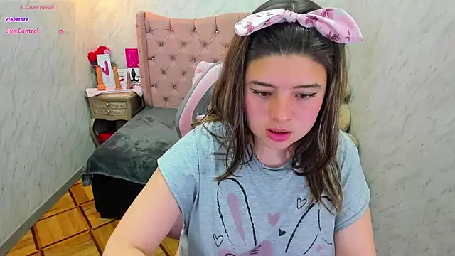 Lianngrace's cam snapshot