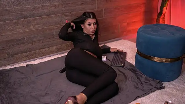 TanyaVonDe's cam snapshot