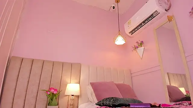 _lucia_18's cam snapshot