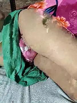 POOJACOUPLE's cam snapshot