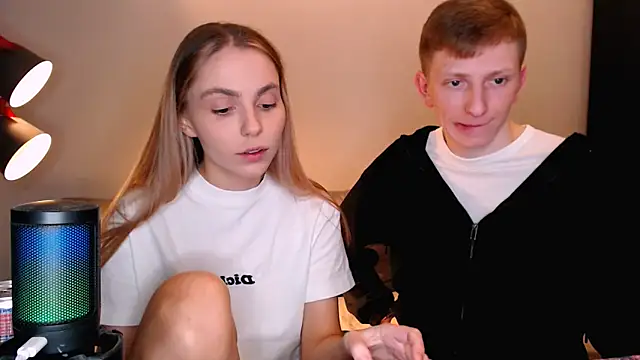 juliaanddima's cam snapshot